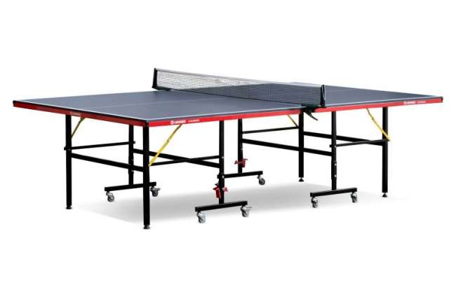 Теннисный стол складной для помещения Winner S-200 Indoor с сеткой Теннисный стол складной для помещения Winner S-200 Indoor с сеткой